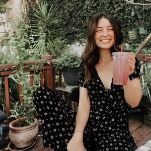 Meet your Posher, Cambry